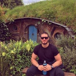 Meet your Posher, Joel